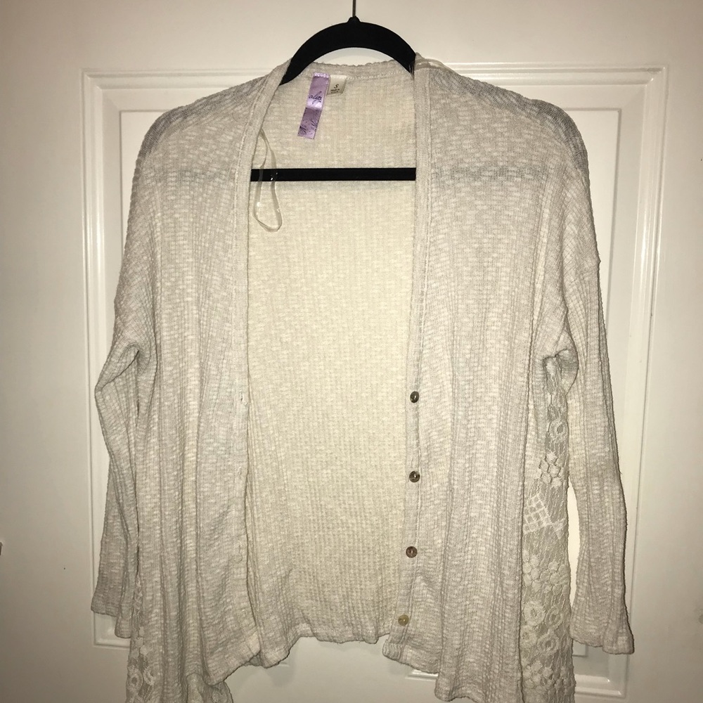Cardigan/Sweater